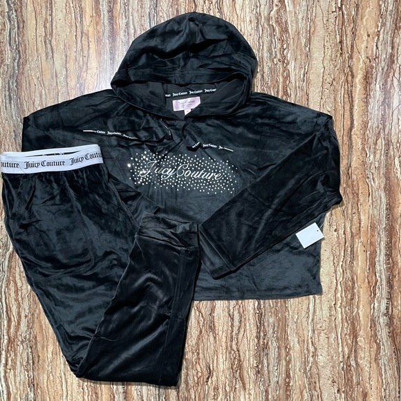 Juicy Couture - Picture 4 of 7